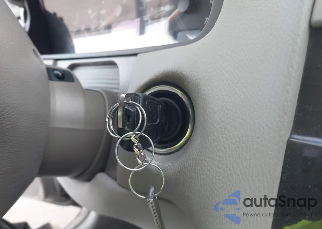 WDBJF65JX2B489567: 43565129