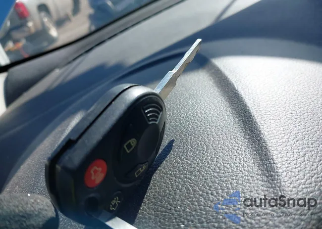 1FMCU0GD5HUD19467: 43565279