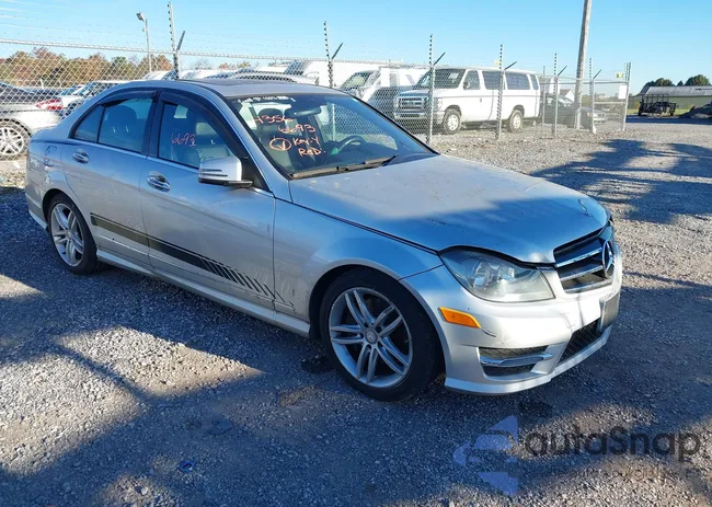 WDDGF8ABXER304473: 43566693