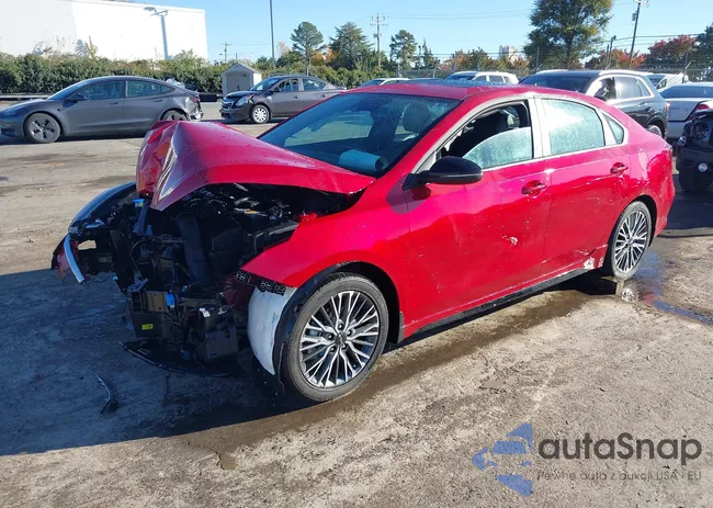 3KPF54AD8RE762260: 43566211