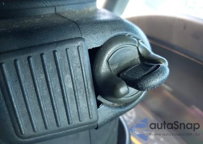 1GHDT13W0V2719866: 43567395