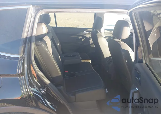 3VV3B7AX3JM121276: 43567785