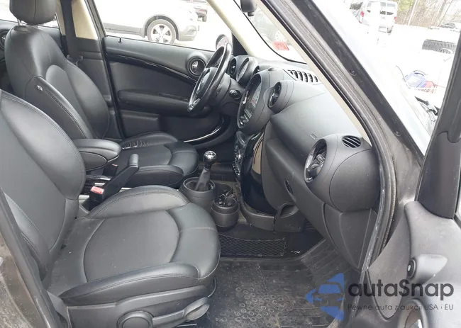 WMWZC5C5XDWM15412: 43567231