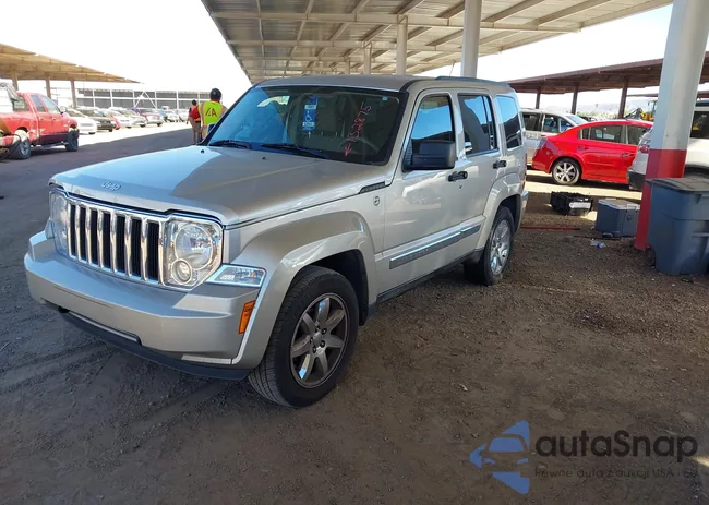 1J8GN28K48W132875: 43567297