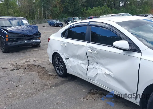 3KPF24AD2PE577160: 43568642