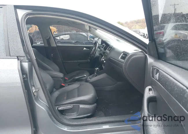 3VWDP7AJ6CM340636: 43568690