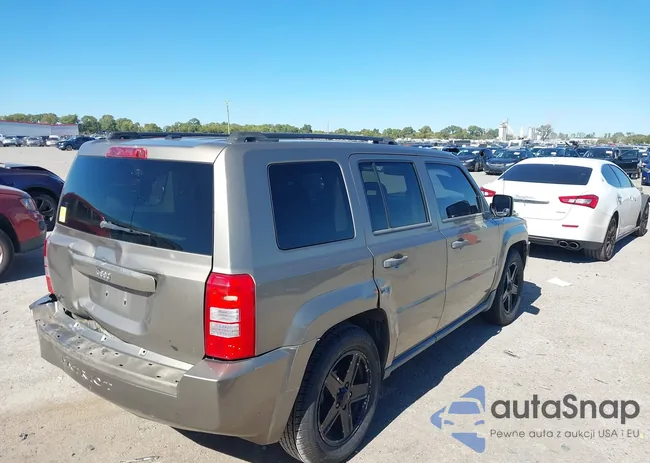 1J8FT28WX8D711997: 43568771