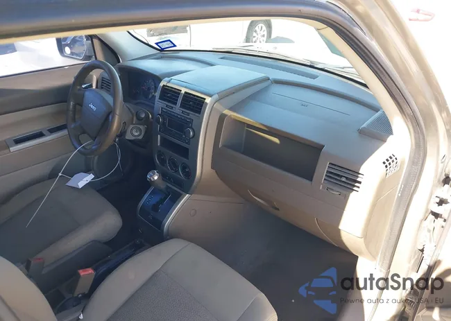 1J8FT28WX8D711997: 43568771