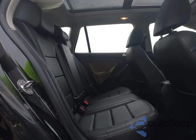 3VWPL7AJ5CM692440: 43568926