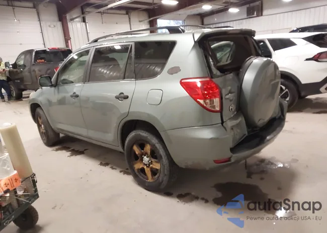 JTMBD33V385202884: 43567940