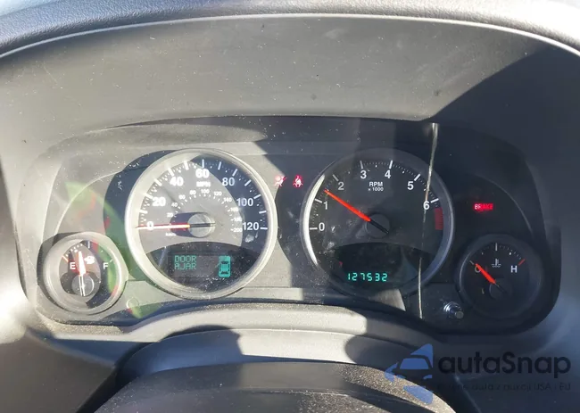 1C4NJRFB9CD650572: 43568228