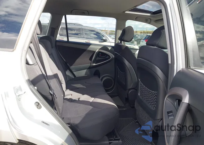 JTMBD32V666008892: 43569486