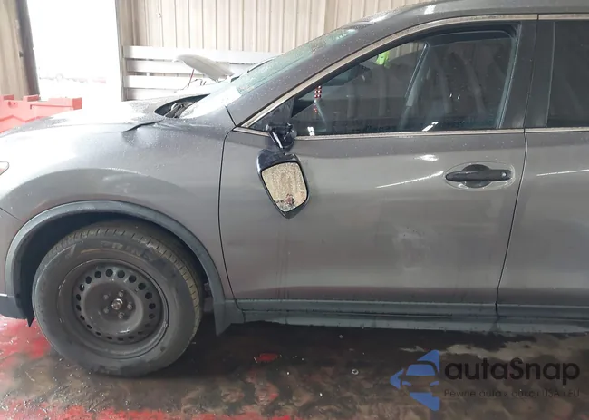 JN8AT2MV7HW000586: 43570428