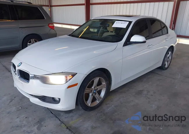 WBA3A5G5XCNP18233: 43570527