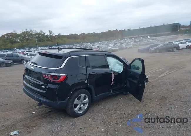 3C4NJDBB0KT761223: 43570553