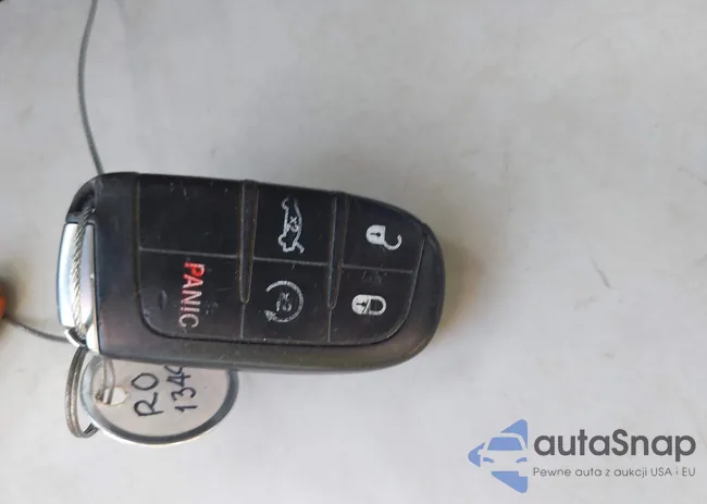 2C3CDXHG8FH870017: 43570574