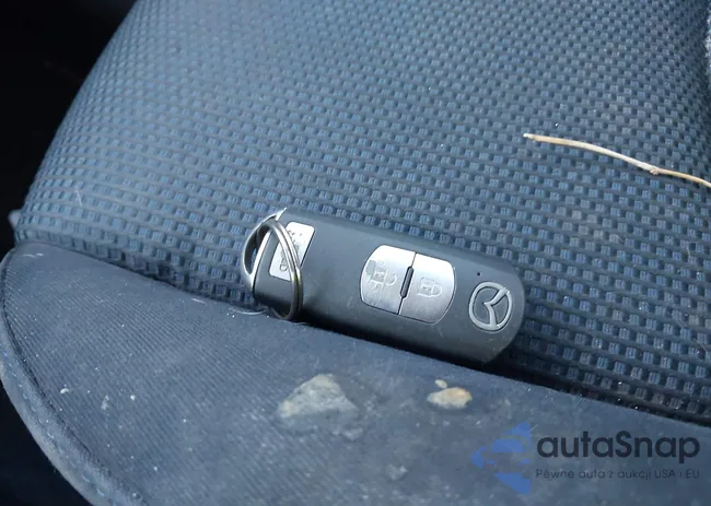 3MYDLBZV3GY122470: 43570795