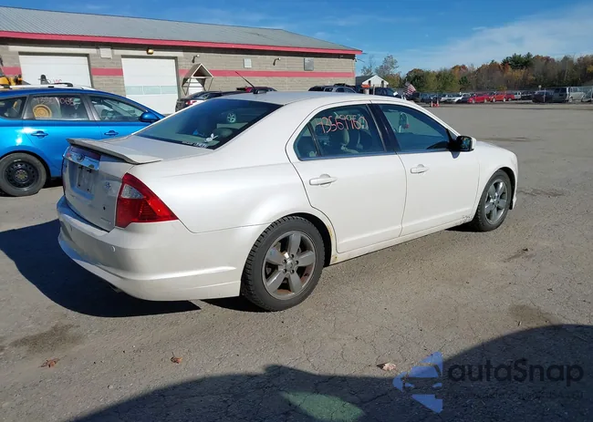 3FAHP0CG8CR386555: 43569960