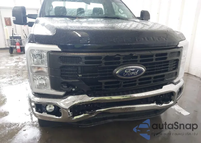 1FTBF2ATXSED42721: 43570257