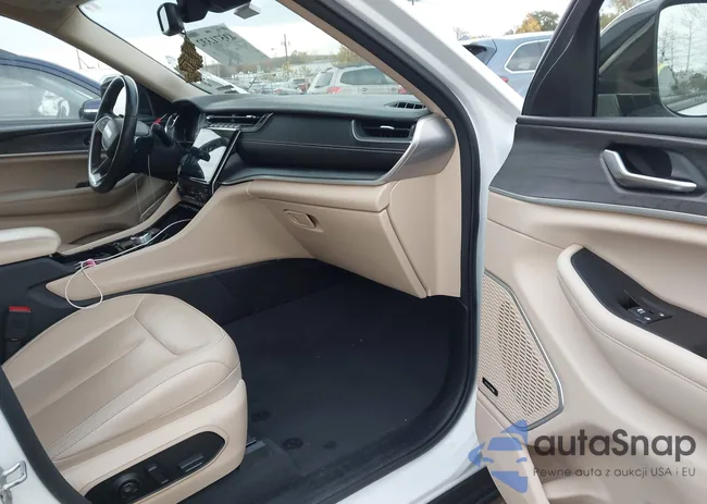 1C4RJKBGXM8111656: 43571332