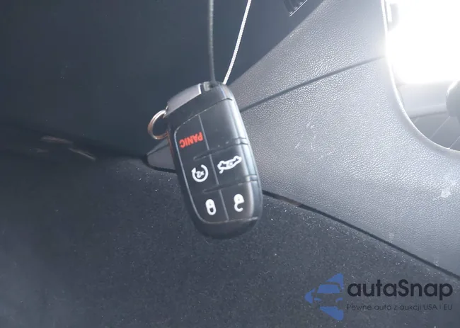 2C3CDXCT5LH252718: 43571362