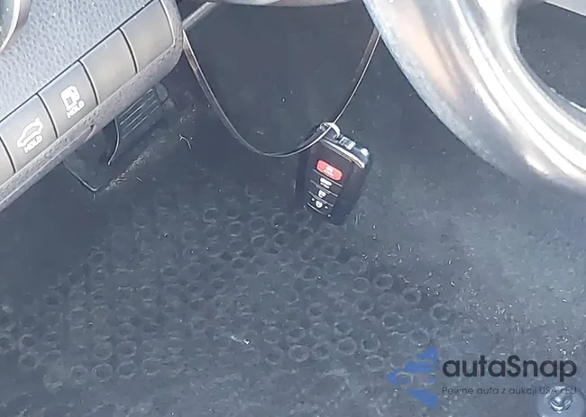 4T1B11HK1KU192277: 43571418