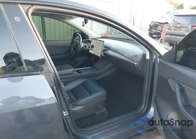 5YJYGDEE2MF286029: 43571479