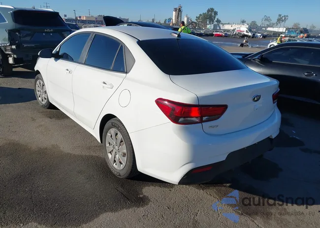 3KPA24AD2LE273704: 43571650