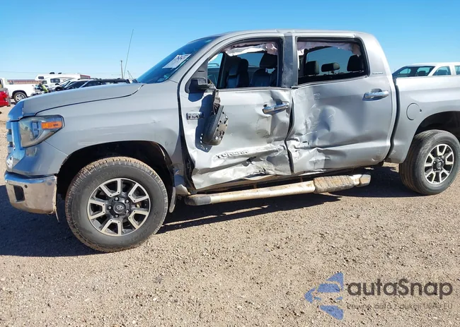 5TFHW5F13JX752122: 43570953