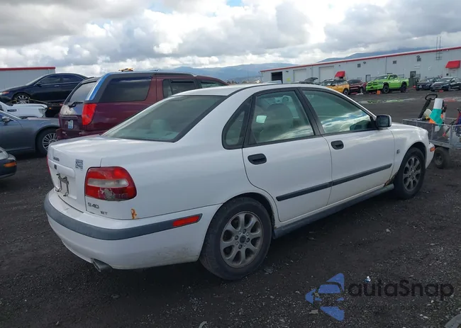 YV1VS29581F722707: 43570998