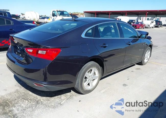 1G1ZB5ST1NF206835: 43571031