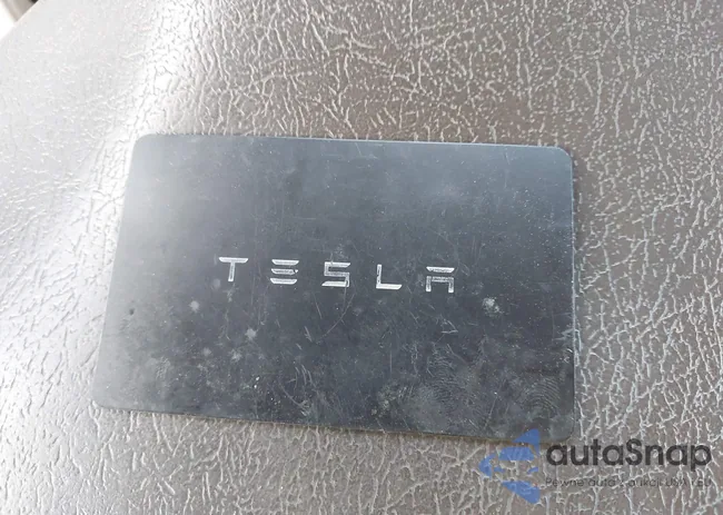 5YJ3E1EB0KF493830: 43571212