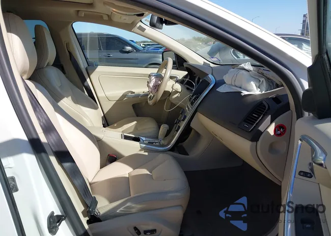 YV4952DL7C2303064: 43571253