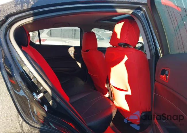 19UDE2F70NA004703: 43571297