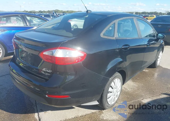 3FADP4AJ8HM161965: 43572343