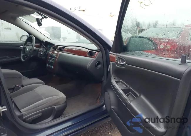 2G1WB58K179318175: 43572433