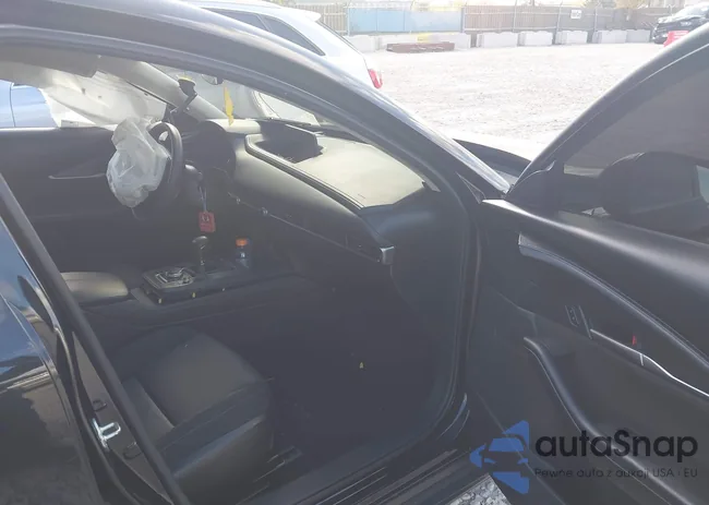 3MVDMBAMXRM655584: 43572541