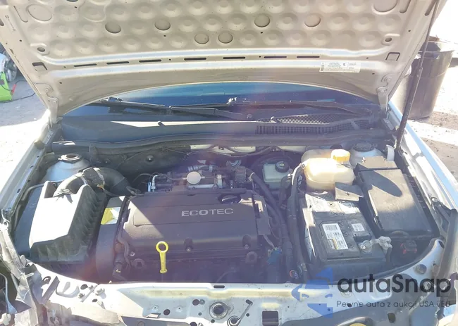 W08AT271985041353: 43572564