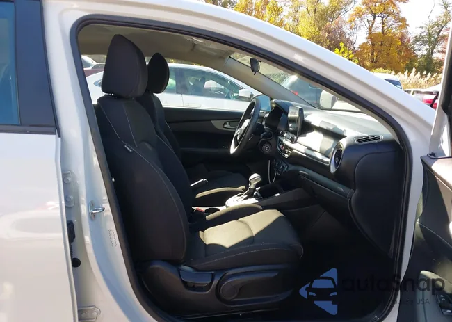 3KPF24AD6LE205976: 43572079