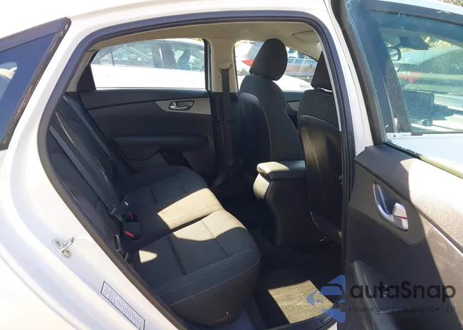 3KPF24AD6LE205976: 43572079