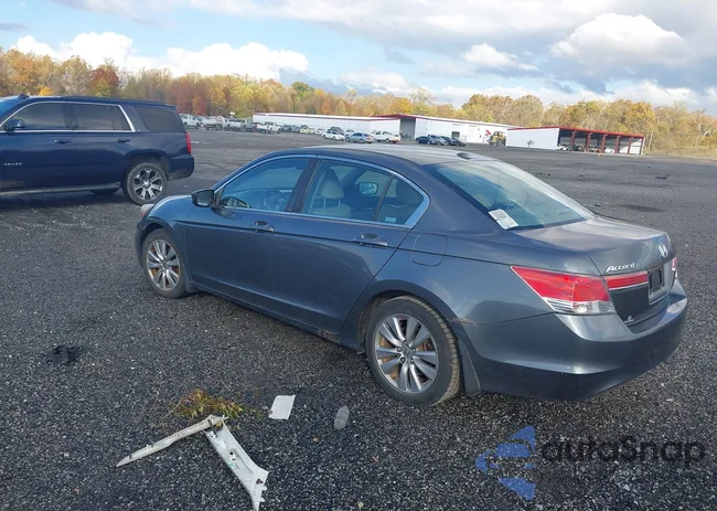 1HGCP2F85CA076203: 43572095