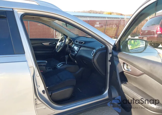 JN8AT2MV1GW135836: 43573551