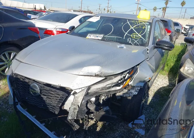 1N4BL4CV1MN347561: 43573574