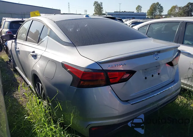 1N4BL4CV1MN347561: 43573574