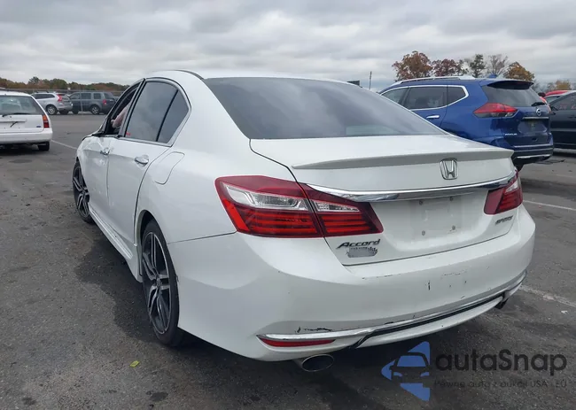 1HGCR2F58GA085676: 43573922