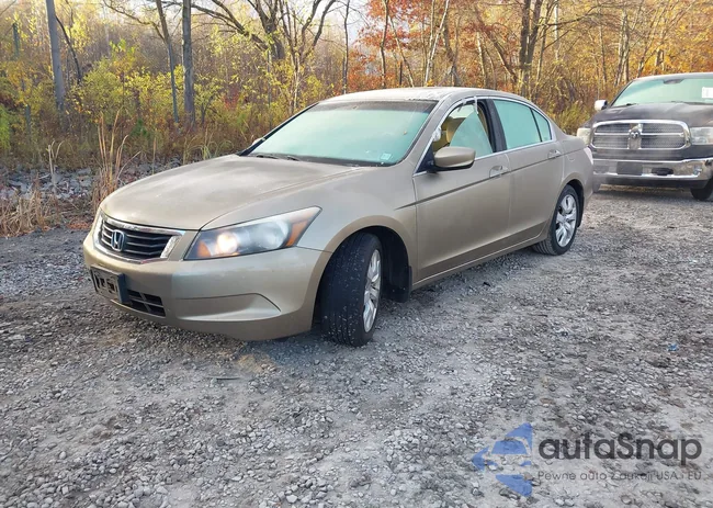 1HGCP26789A137785: 43572998