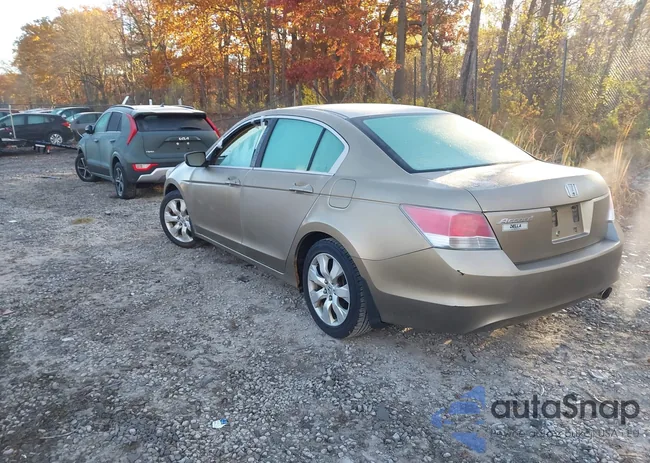 1HGCP26789A137785: 43572998