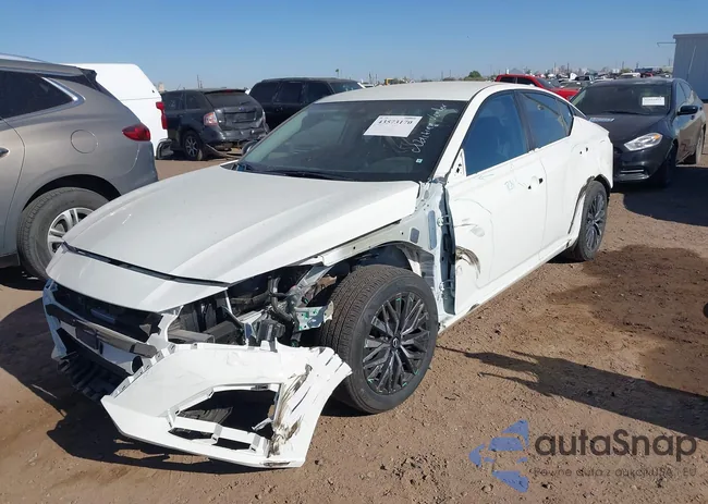 1N4BL4DVXSN370073: 43573170