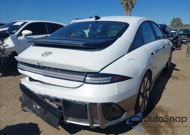 KMHM24AA2PA020857: 43574491