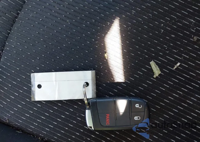 3C4PDCBG8FT752202: 43575337